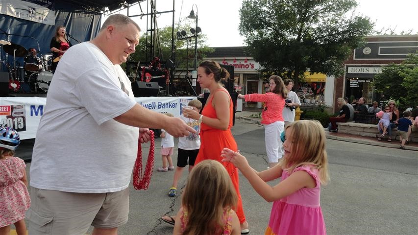 Clarendon Hills Dancin' in the Street