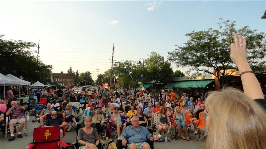 Clarendon Hills Dancin' in the Street